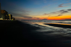 Early-Morning-at-the-Beach