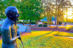 Myrtle-Beach-National-Palmer-Statue
